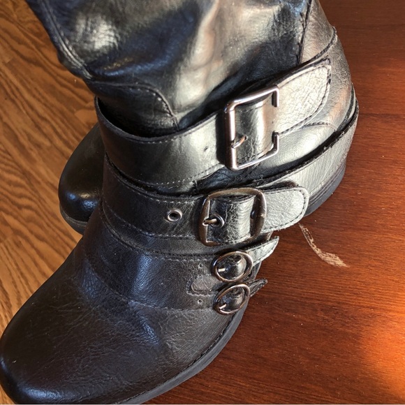 Faux leather heeled boots - Picture 3 of 6